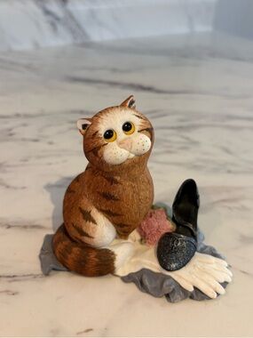 Comic & Curious Cats Figurine Shall We Dance Linda Jane Smith kitty cat decor